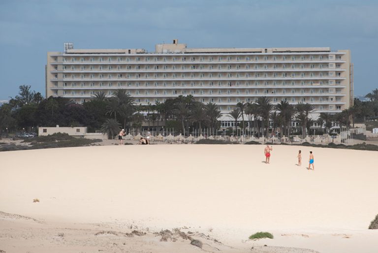 1101222-olivabeach980654
