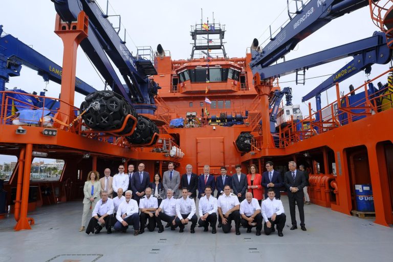 6cc8a624-90b9-4887-8f8a-502d5ebd1a2e_source-aspect-ratio_default_0