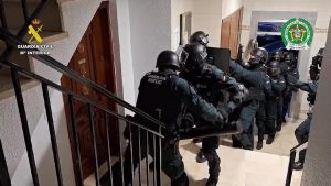 cee3fc6d-b33e-4364-941b-4b7bad5b67c8_16-9-discover-aspect-ratio_default_0