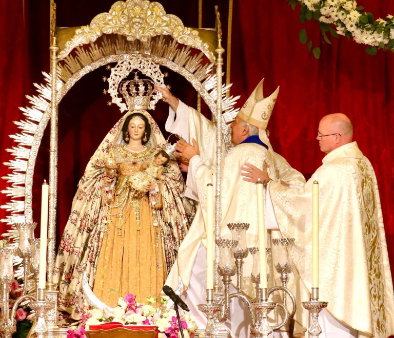 CORONACION-CANONICA00