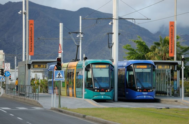 EuropaPress_5859070_tranvias_tenerife_parada_intercambiador_santa_cruz-768x503