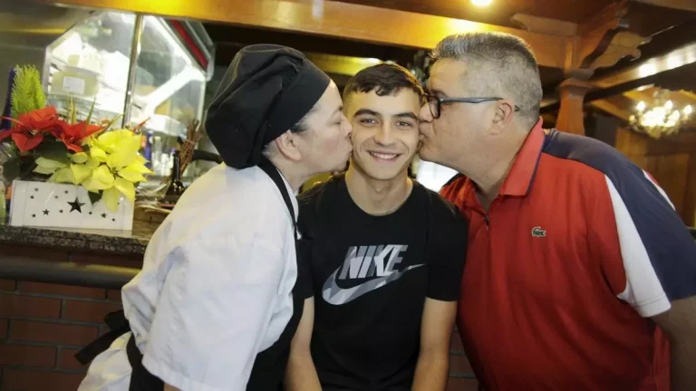 c2db3bec-7d46-404e-88a0-4de8db5e7726_16-9-discover-aspect-ratio_default_0