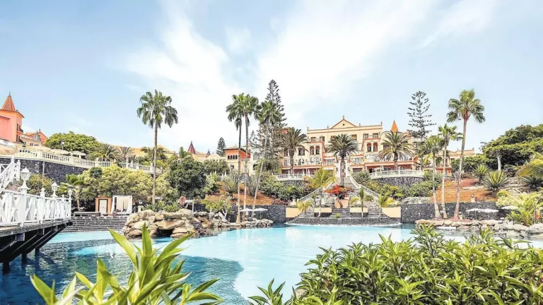 befa65f2-55e1-4aa2-bc0a-552a20fdf97e_16-9-discover-aspect-ratio_default_0